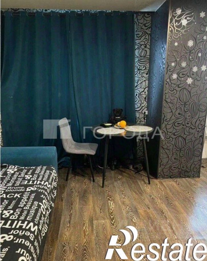 2-комн квартира Красный проспект, 90,  д. 90