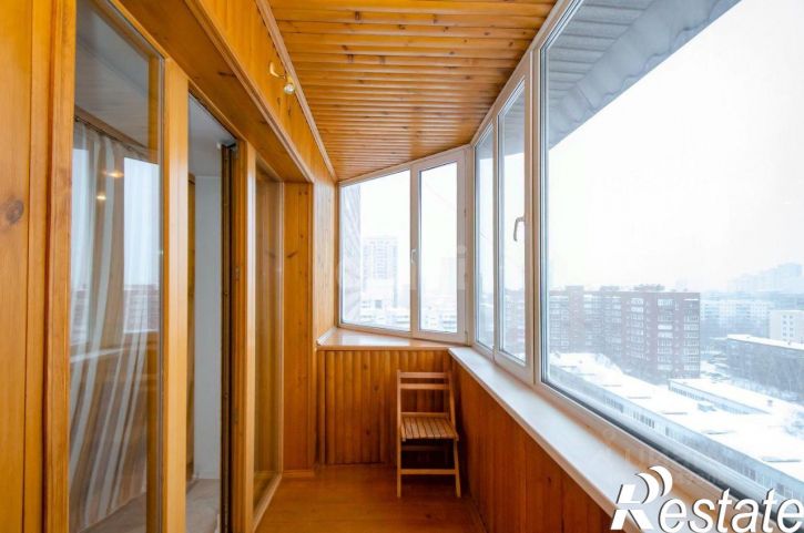 4-комн квартира улица Крылова, 48,  д. 48