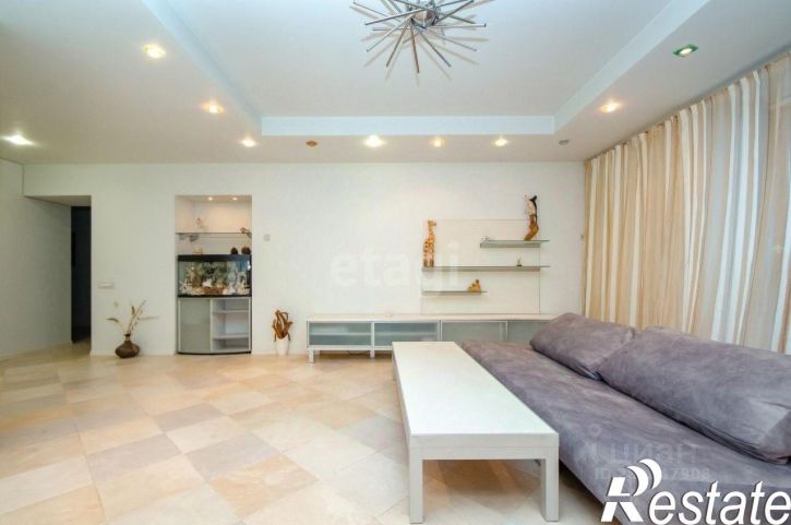 4-комн квартира улица Крылова, 48,  д. 48