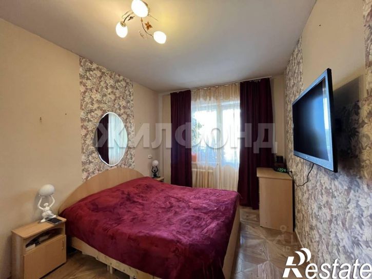 3-комн квартира Выборная улица, 122,  д. 122