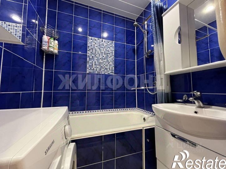 3-комн квартира Выборная улица, 122,  д. 122