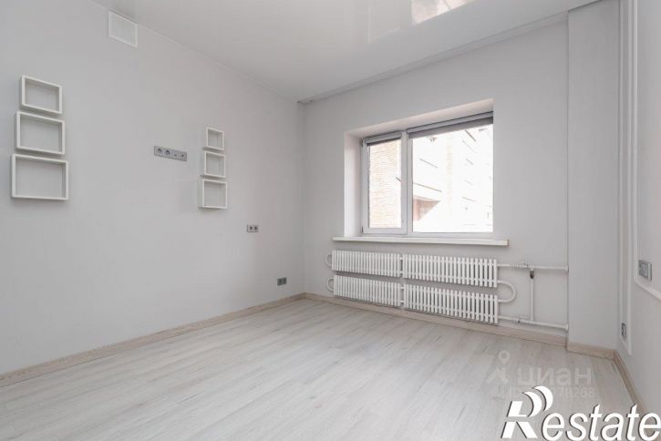 6-комн квартира улица Зелёная Горка, 8,  д. 8