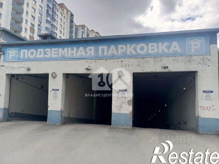 Гараж/парковка Рябиновая улица, 10/1,  д. 10/1