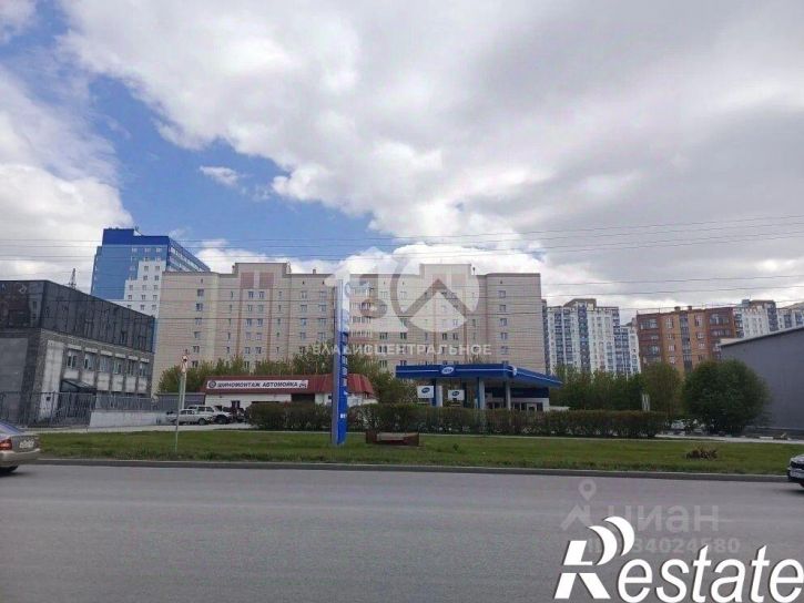 Гараж/парковка Рябиновая улица, 10/1,  д. 10/1