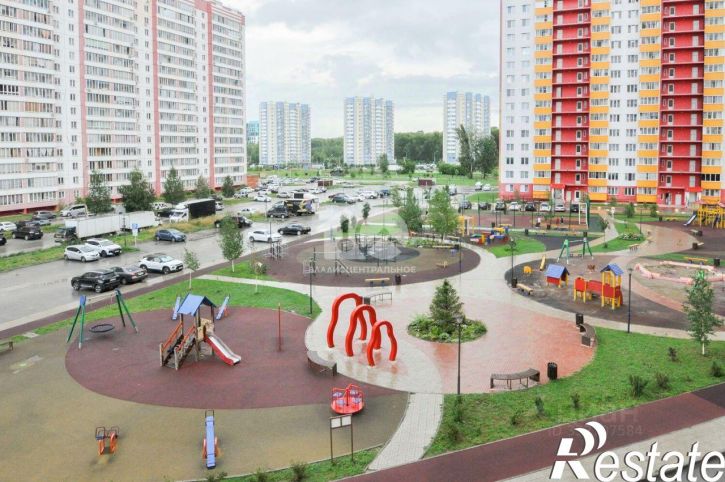 2-комн квартира улица Петухова, 105,  д. 105