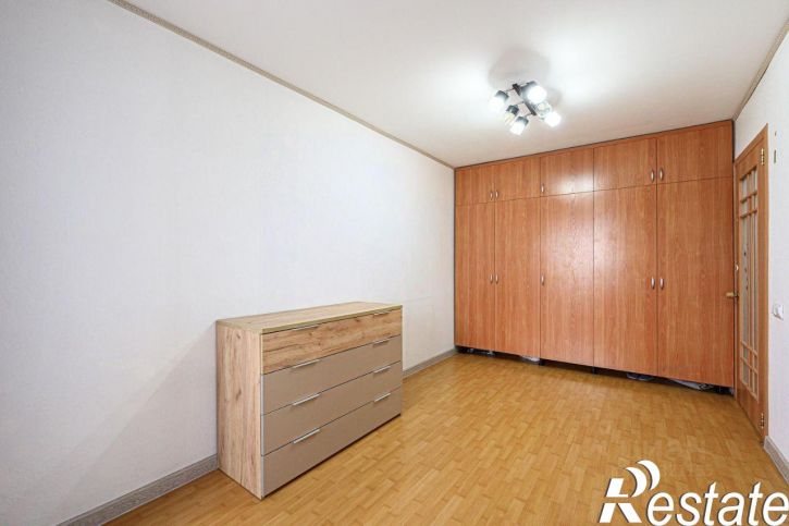 2-комн квартира улица Героев Революции, 32/2,  д. 32/2