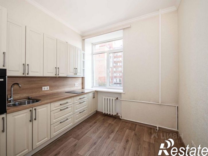 3-комн квартира улица Державина, 60,  д. 60