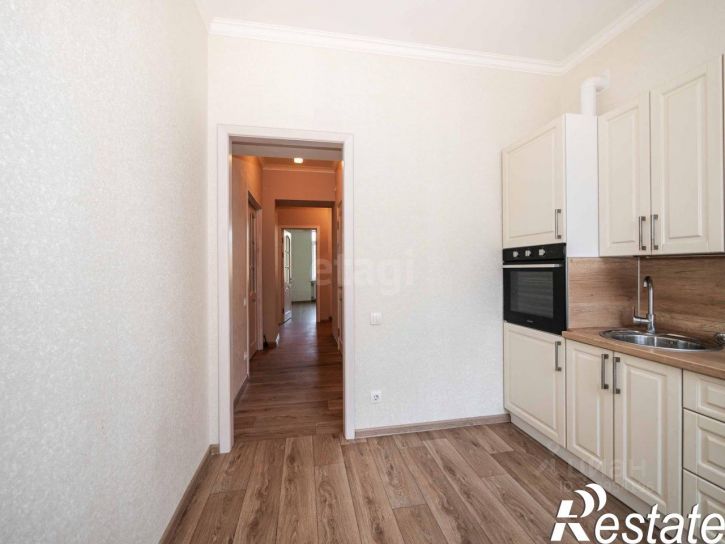 3-комн квартира улица Державина, 60,  д. 60