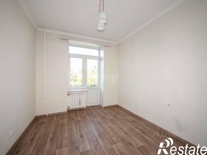 3-комн квартира улица Державина, 60,  д. 60