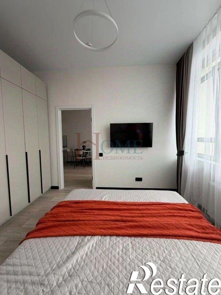2-комн квартира Ленинградская улица, 340,  д. 340