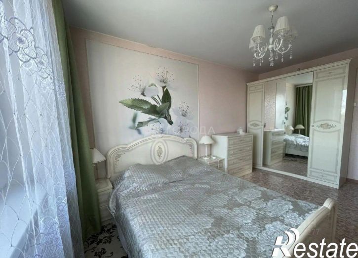 3-комн квартира улица Петухова, 160,  д. 160