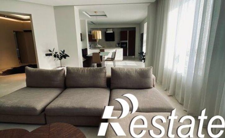 3-комн квартира Красный проспект, 77Б,  д. 77Б