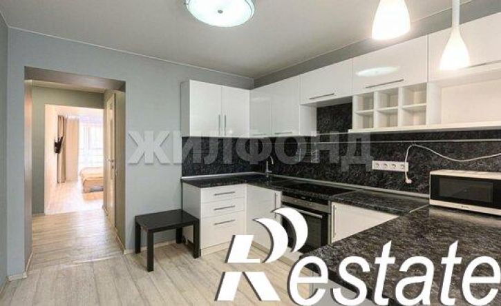 2-комн квартира микрорайон Стрижи, 1