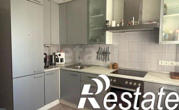 4-комн квартира улица Демьяна Бедного, 52,  д. 52