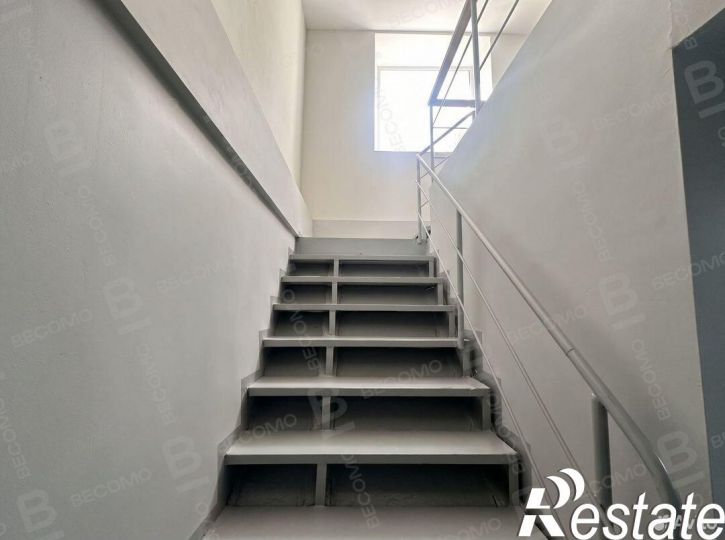 Торговое помещение Красный проспект, 8,  д. 8