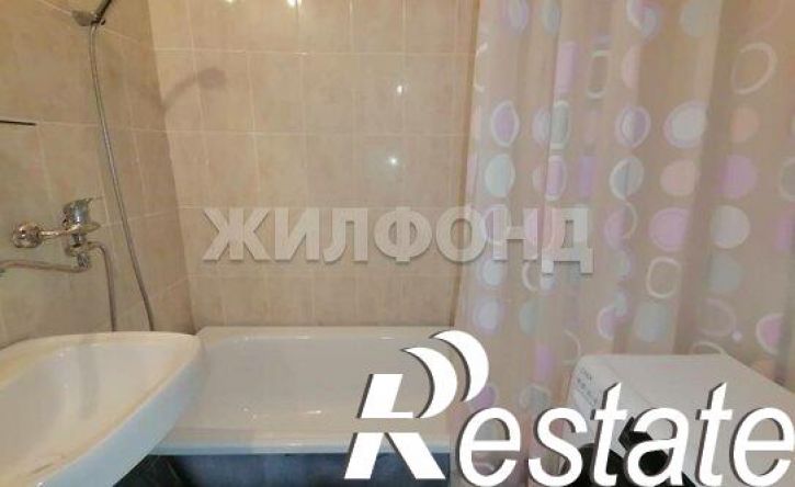 1-комн квартира улица Петухова, 101/3,  д. 101/3