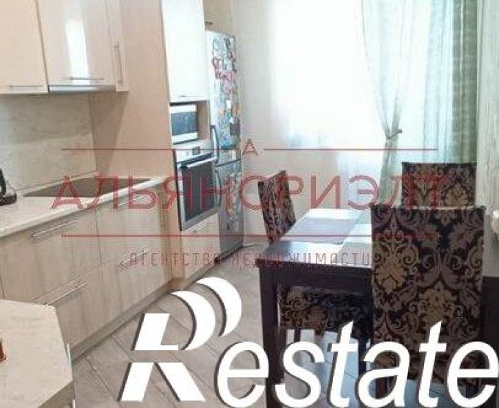 2-комн квартира улица Декабристов, 117,  д. 117
