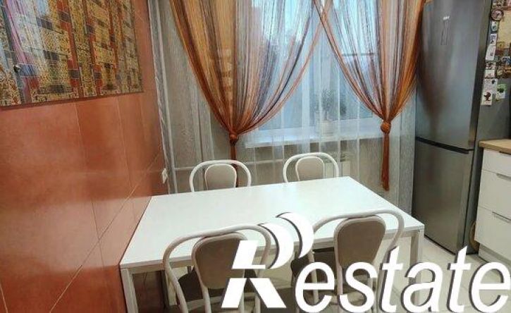 3-комн квартира улица Демьяна Бедного, 52,  д. 52