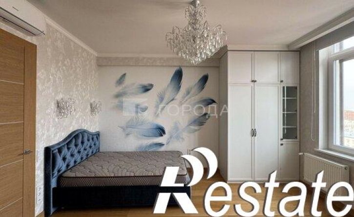 3-комн квартира улица Романова, 39,  д. 39