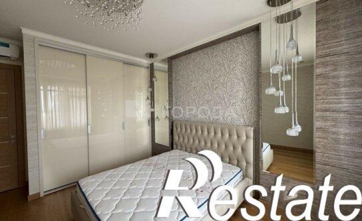 3-комн квартира улица Романова, 39,  д. 39