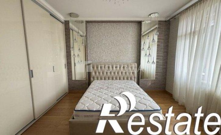 3-комн квартира улица Романова, 39,  д. 39