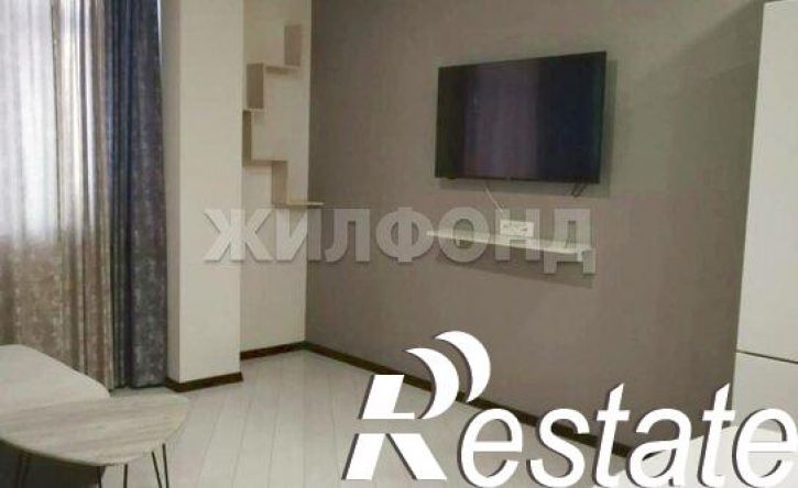 4-комн квартира улица Высоцкого, 47,  д. 47