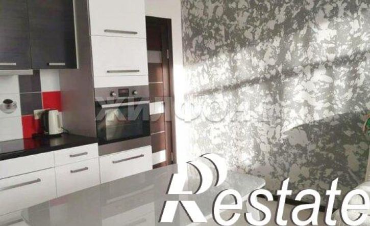 4-комн квартира улица Высоцкого, 47,  д. 47