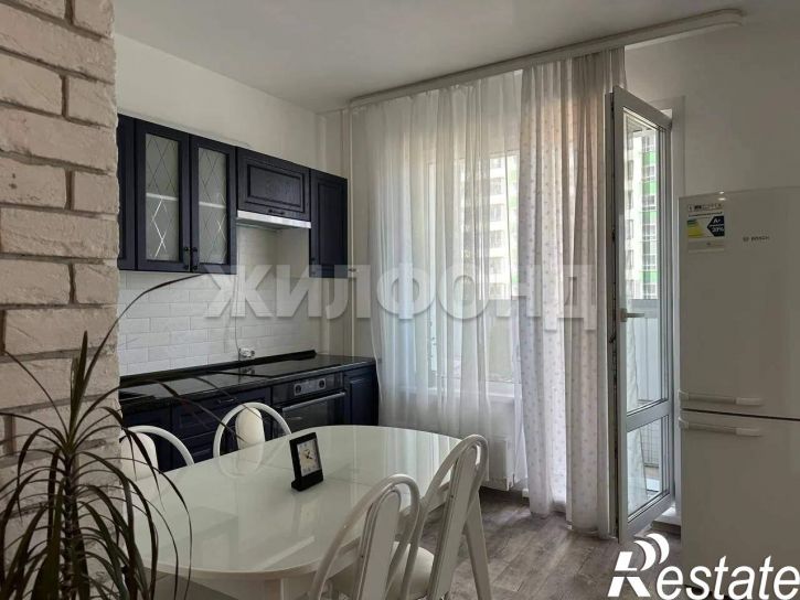 2-комн квартира Адриена Лежена улица, д.36