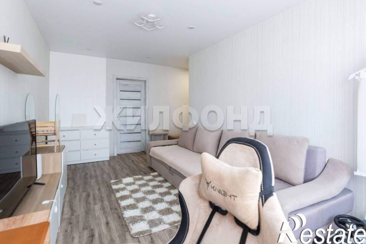 3-комн квартира Толбухина улица, д.25