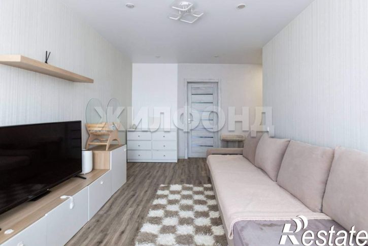 3-комн квартира Толбухина улица, д.25