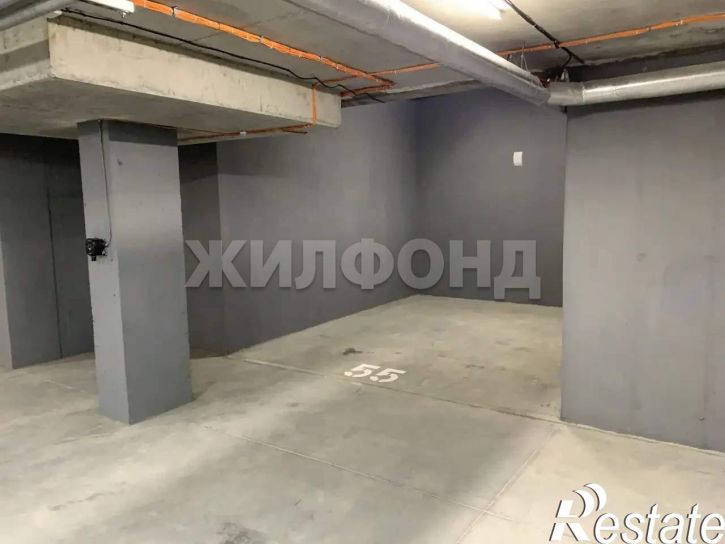 Гараж/парковка Ленинградская улица, д.106