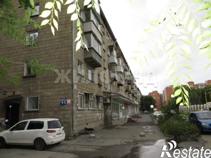 2-комн квартира Урманова улица, д.11