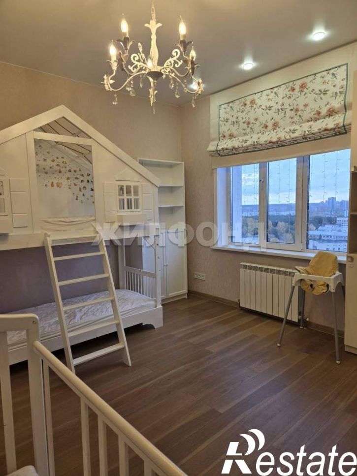 3-комн квартира Богдана Хмельницкого улица, д.11/3