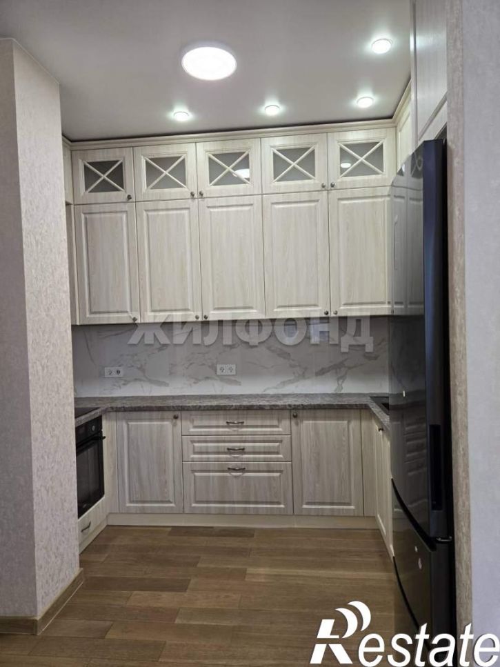 3-комн квартира Богдана Хмельницкого улица, д.11/3