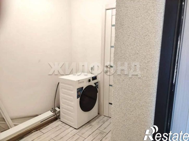 2-комн квартира Коминтерна улица, д.122