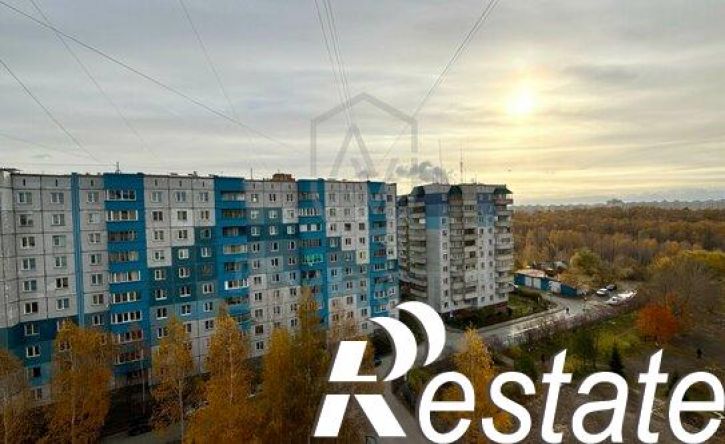 2-комн квартира улица Высоцкого, 3,  д. 3