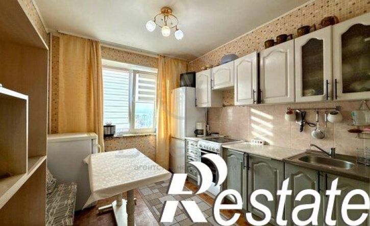 2-комн квартира улица Высоцкого, 3,  д. 3