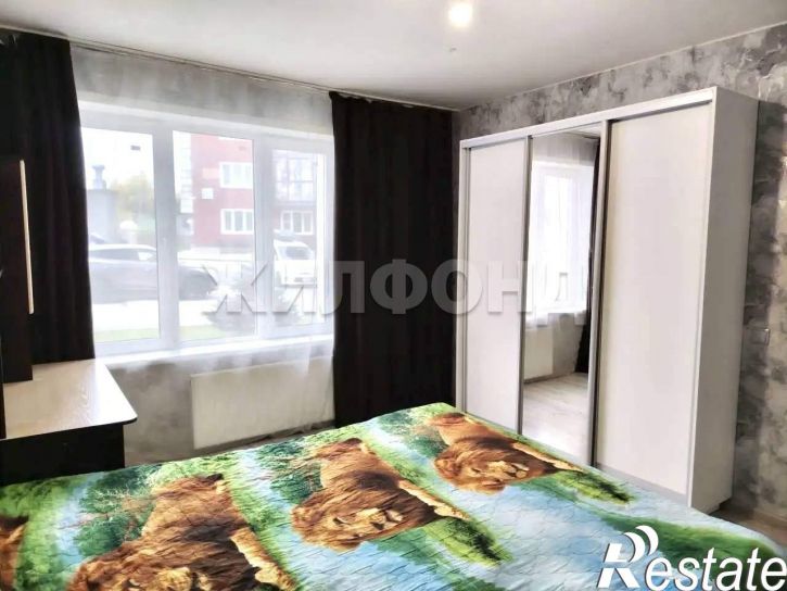 2-комн квартира Коминтерна улица, д.122