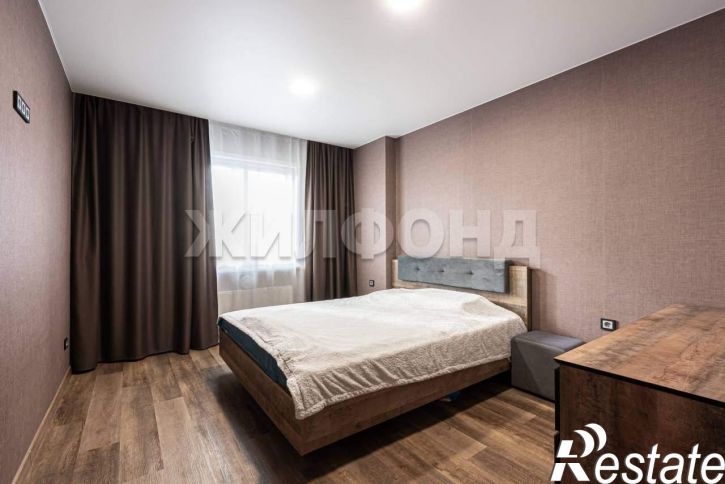 3-комн квартира Столетова улица, д.17