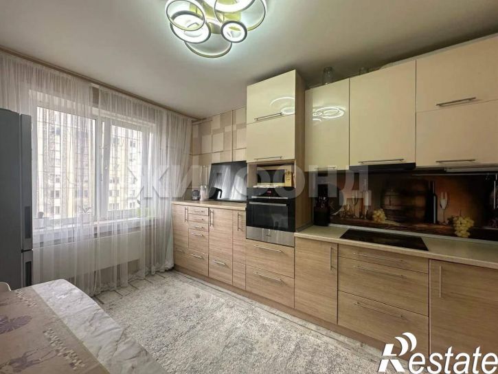 2-комн квартира В.Высоцкого улица, д.62