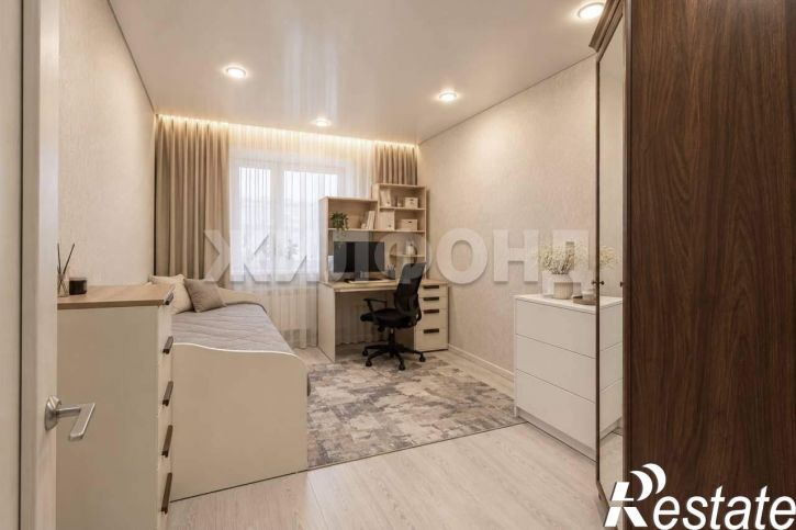 3-комн квартира Макаренко улица, д.52