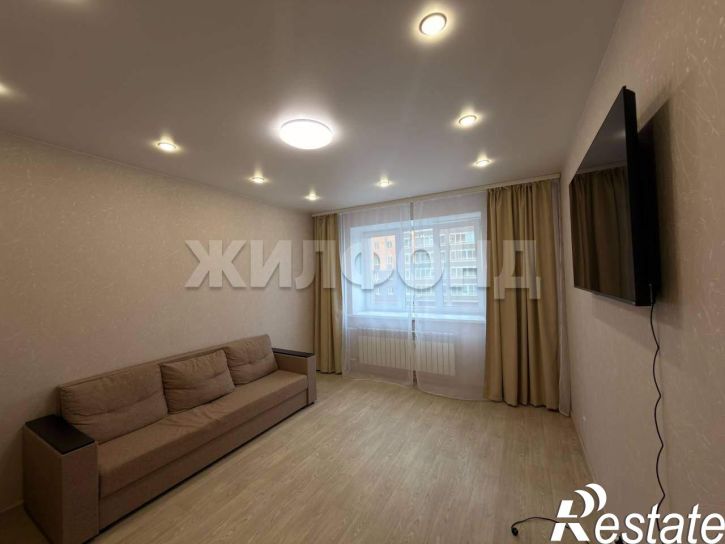 1-комн квартира Романтиков улица, д.26