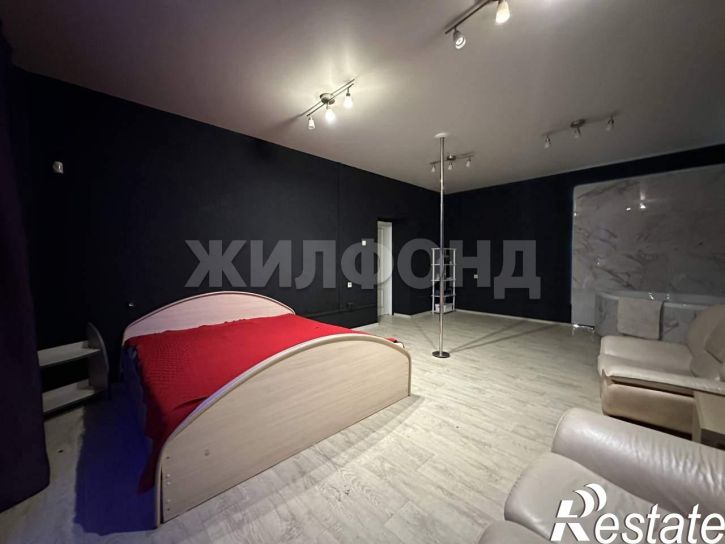 6-комн квартира Римского-Корсакова улица, д.1-й