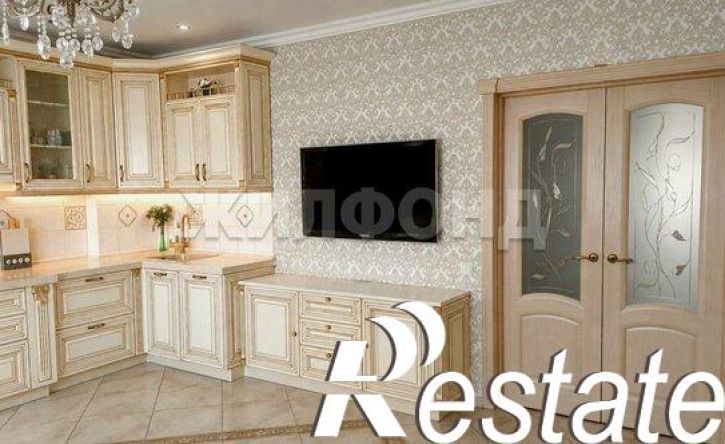 3-комн квартира улица Крылова, 63,  д. 63