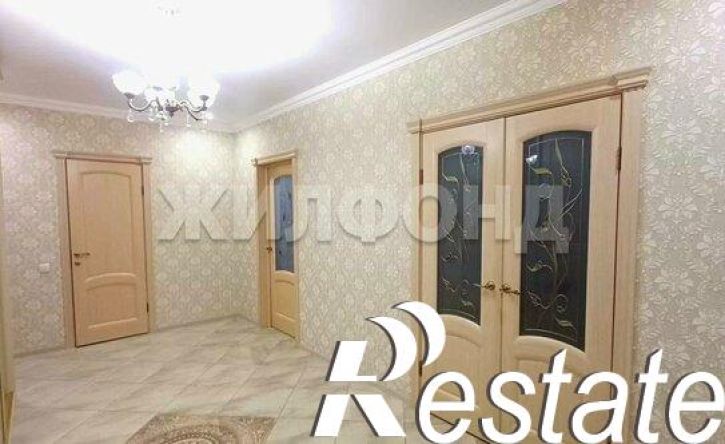3-комн квартира улица Крылова, 63,  д. 63