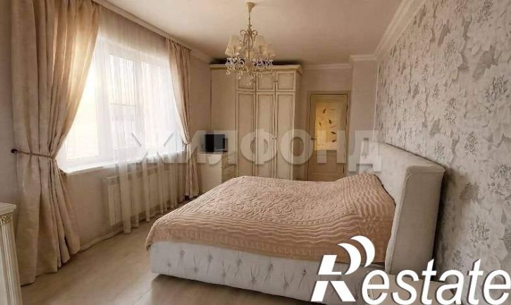 3-комн квартира Крылова улица, д.63