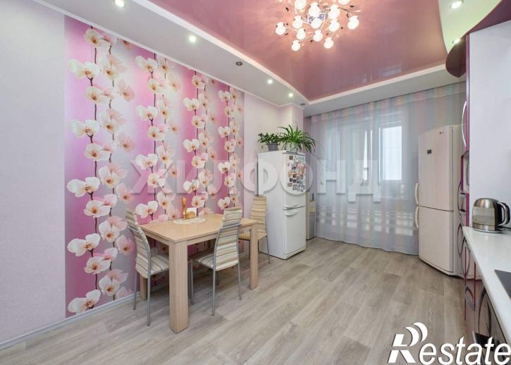 3-комн квартира Краузе улица, д.17