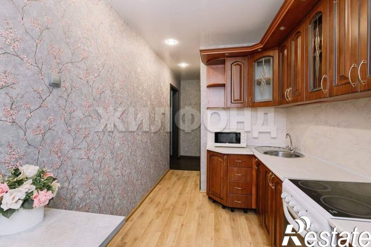 4-комн квартира Бориса Богаткова улица, д.217