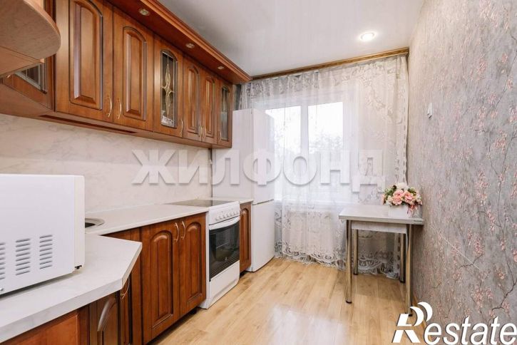 4-комн квартира Бориса Богаткова улица, д.217