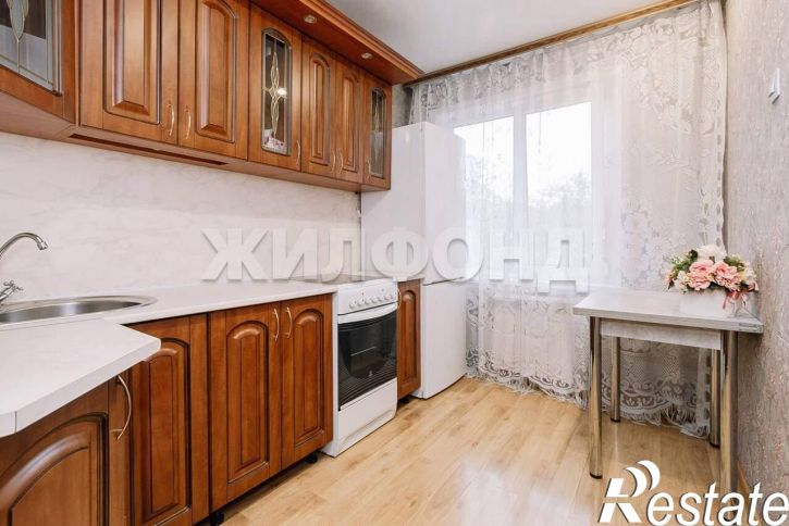 4-комн квартира Бориса Богаткова улица, д.217
